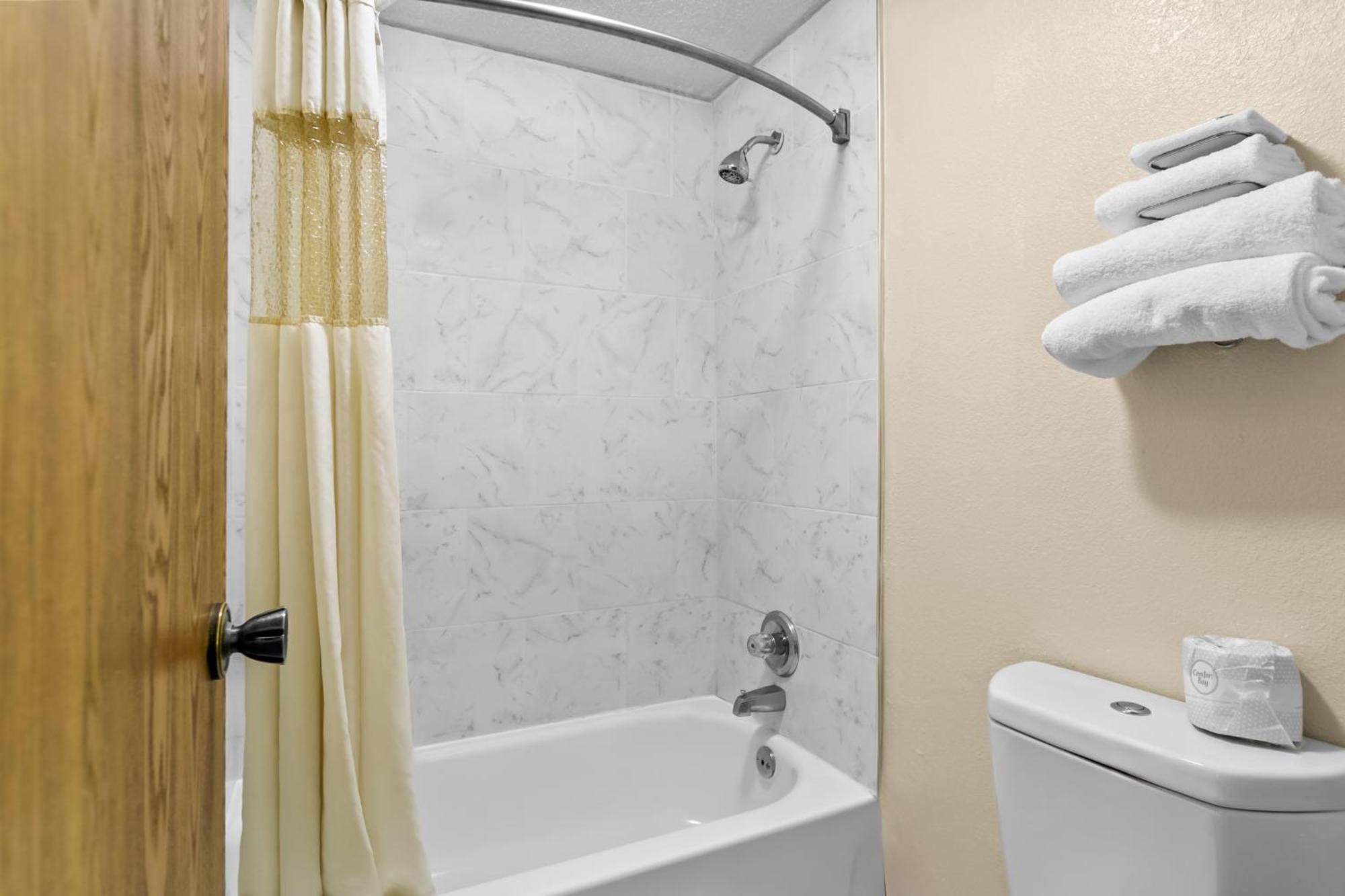 Americas Best Value Inn Martinsburg Exterior photo