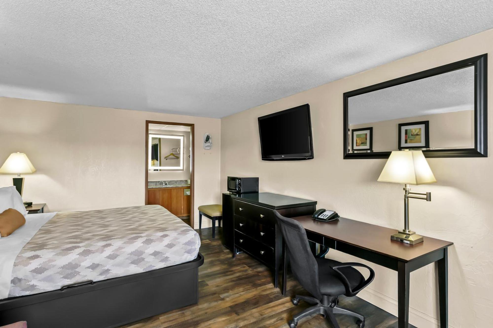 Americas Best Value Inn Martinsburg Exterior photo