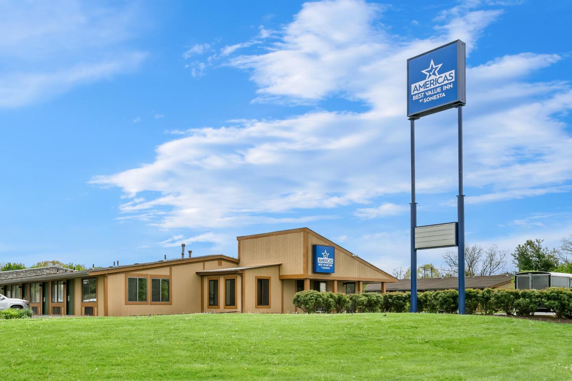 Americas Best Value Inn Martinsburg Exterior photo