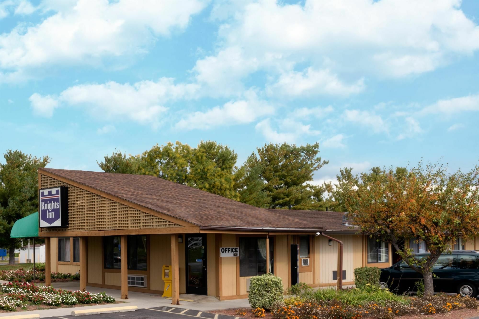 Americas Best Value Inn Martinsburg Exterior photo